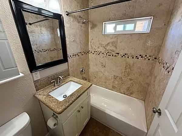 $800 / 1br - 400ft2 - 🎀🎀~!!Detached 1 bedroom 1 bath House!!~!!🎀🎀 (San Diego, CA)63701568656257124