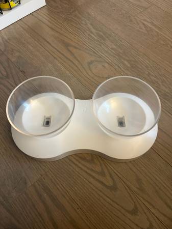 Pet food and water bowl 1
