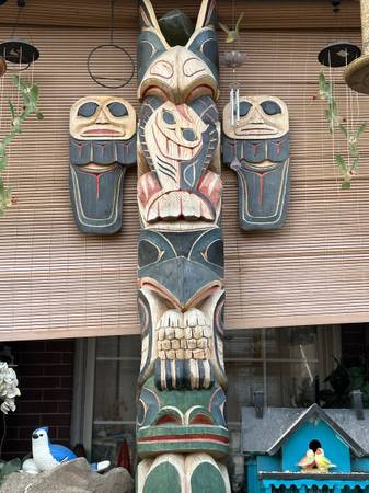 5ft Chainsaw cut totem pole 1