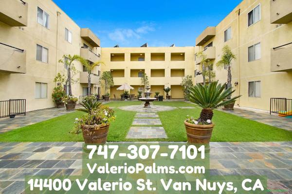 Ceiling Fan ** Swimming Pool ** Delightful 2 Bedroom in Van Nuys 1