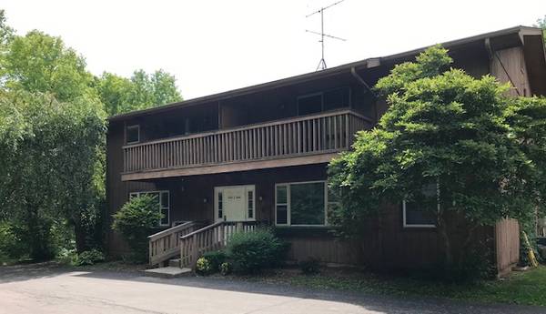 $950.00 / 2br - CHARMING 2-BED/1-BATH APARTMENT IN NASHVILLE, IN | $950/MONTH63935966898307123