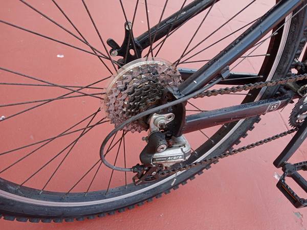 Excellent, Ironhorse ~ Maverick 1.5, 21-speed Alumin Hardtail, 15" fra - $120 (Richmond/ Deliver to Richmond BART?)63471254765059122