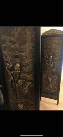 6 FEET TALL ASIAN DOUBLE SIDED WOOD CARVING 1
