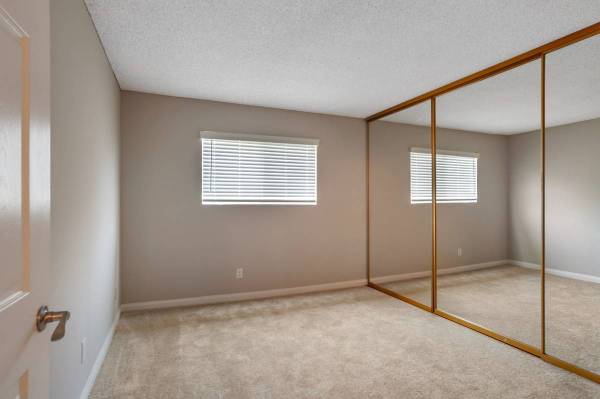 $1,035 / 1br - Celebrating Great Deals. See our One Bedrooms! (Poway)64037219612290121