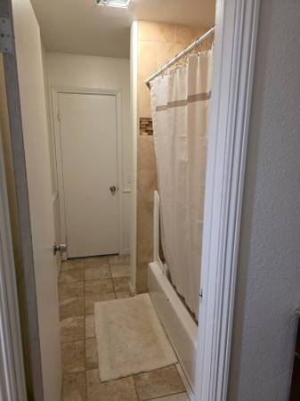 $1,200 / 1br - Habitación en alquiler con acceso a piscina (Santa Maria)63663957308035121