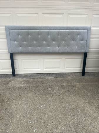 Queen size headboard 1