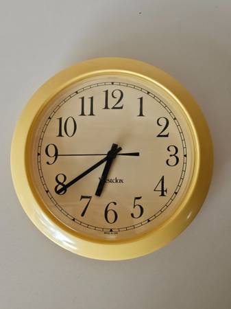 WESTCLOX CLOCK 1