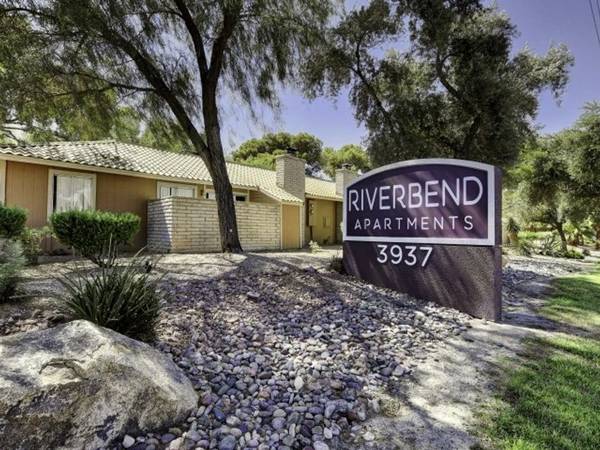 $1,110 / 1br - 680ft2 - 1 dormitorio, 1 baño, casa club, almacenamiento adicional (3937 Spencer Street, Las Vegas, NV)63859499602177124