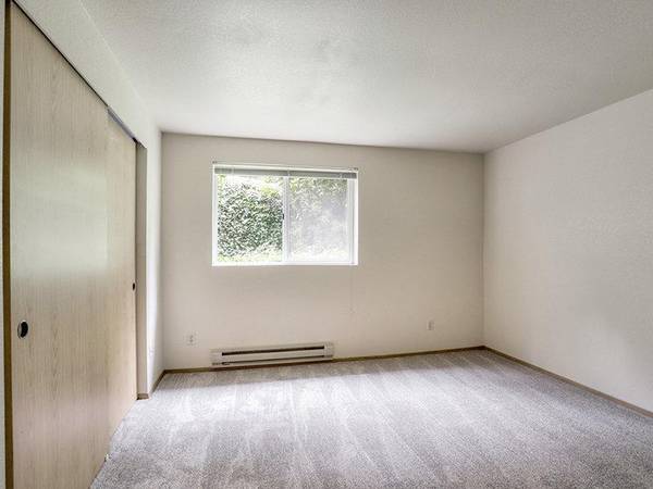 $1,550 / 1br - 700ft2 - Washer & Dryer, Fireplace, Clubhouse, Pet Friendly63688462321411123