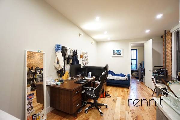 $2,550 / 2br - Prime Bushwick Renovated True 2 Bedroom Exposed Brick (Bushwick)63684763050241123