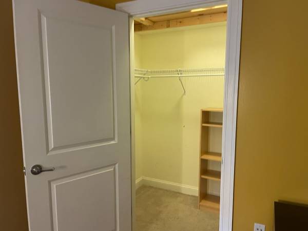 $1,375 / 3br - 156ft2 - Room with private bath for rent (NORTH ANDOVER)63690775590787124