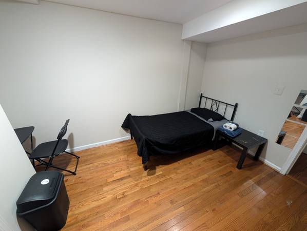 Cozy looking basement room for rent right next to Howard university 1