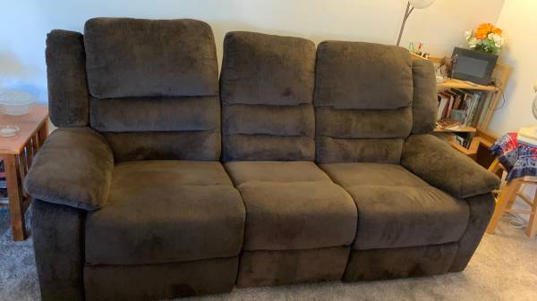 Big recliner Sofa 1