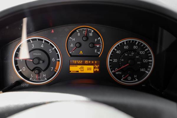 2010 Nissan Titan - Photo 8