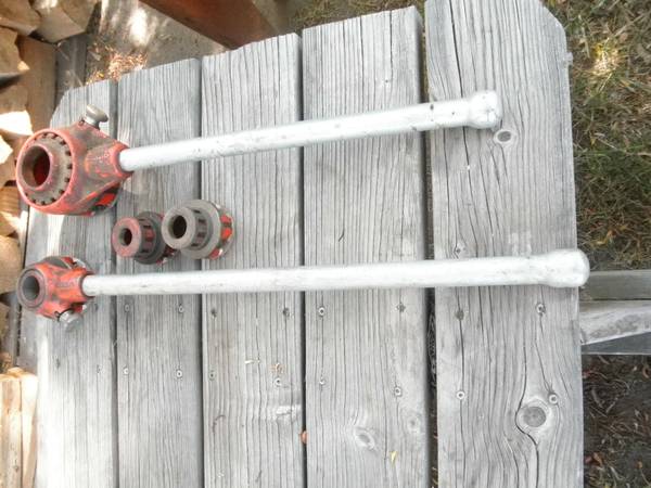 Rigid Pipe Threader Ratchets Plus Dies 1