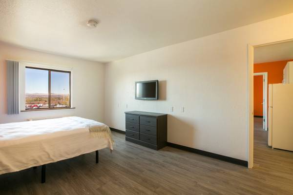 Elevator Access, Seasonal Pool, Studio 1BA 1