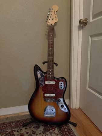 Squier Vintage Modified Jaguar 1