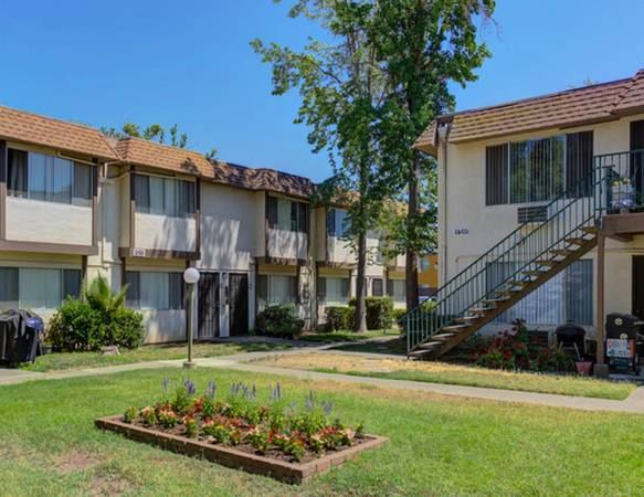 $1,600 / 1br - $500 SAVINGS NOW - Open 1B - Highly Rated, Extra Storage (Sacramento)64044028989570123