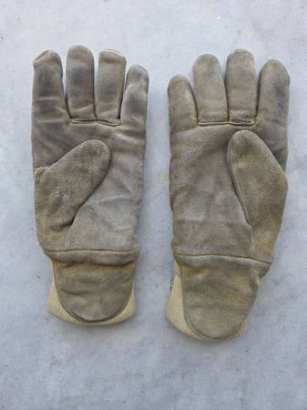 Firefighter gloves 1