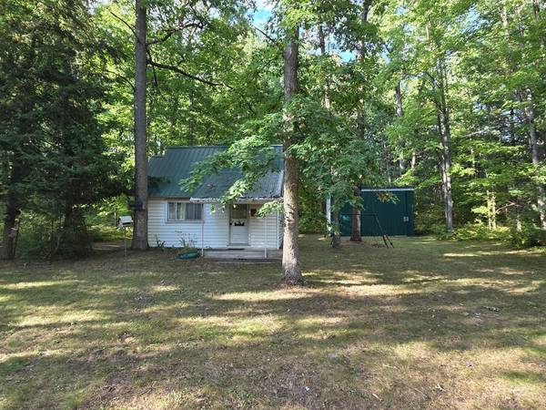 $79,900 Hunting or Fishing Camp in Beautiful Northern MI!! (Luther)64037896276867120