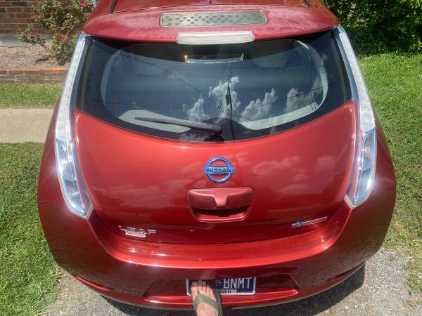 2012 Nissan Leaf SL - Great Condition! Gas saver! - $3,850 (Hendersonville)63621419763201122