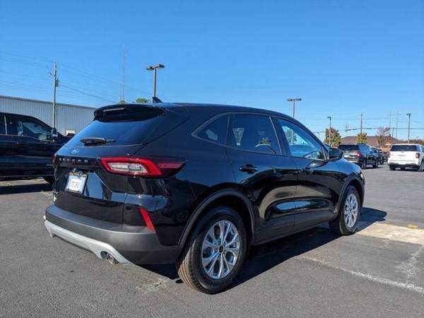 2025 *Ford* *Escape* *Active FWD* - $31,325 (Legacy Ford)63620757676547122