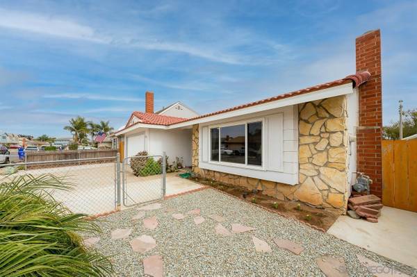 $4,400 / 4br - 1500ft2 - HOGAR FAMILIAR | CALLE TRANQUILA | PATIO TOTALMENTE CERCADO | UBICACIÓN CONVENIENTE (Imperial Beach)63878476297603121
