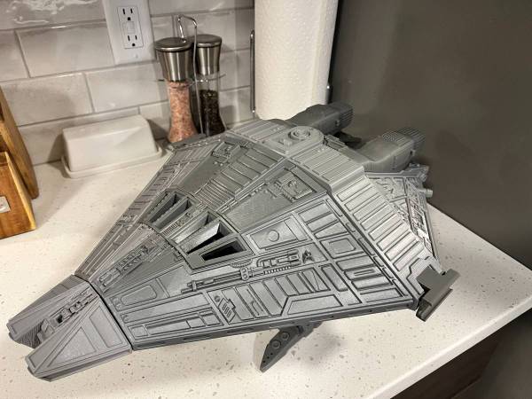 ALIEN NARCISSUS SHUTTLE REPLICA KIT 1