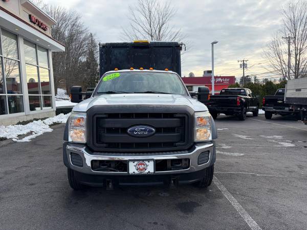 2016 Ford Super Duty F-550 - Photo 3