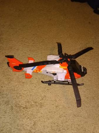 2011 Helicóptero de búsqueda y rescate de la Guardia Costera Tonka - $10 (Silver Spring)63471145875073129