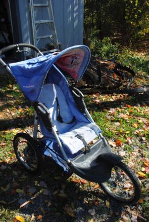 Baby Trend Jogging Stroller 1