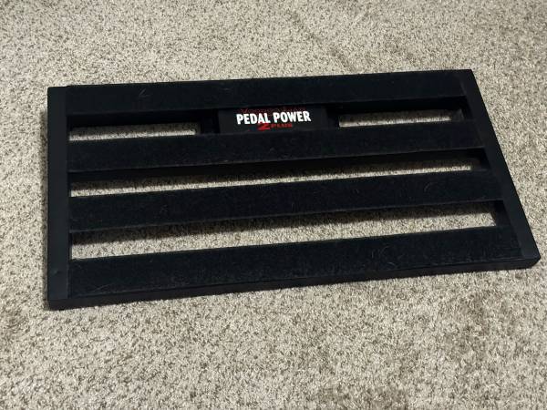 Pedaltrain Classic 2 w/ Voodoo Labs PP2+ 1