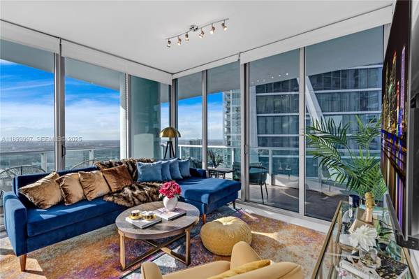 900 BISCAYNE THREE BEDROOM PREMIER BUILDING 1