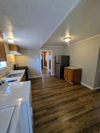 $79,900 / 3br - Move-In-Ready Home for Sale in McKeesport- Evans64013374007298122