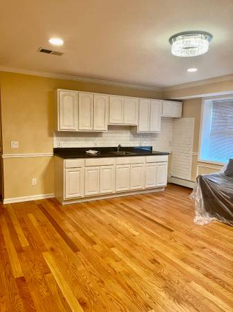 $2,400 / 1br - Beautiful 1 Bedroom Apartment Palisade Ave Yonkers with Parking (YONKERS, NY)63886654871043123