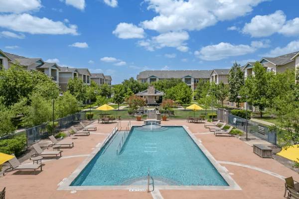 $1,288 / 2br - 918ft2 - Style, space, serenity: 2 BR, 1 BA, 918 Sq Ft homes. (Dickinson)63906678905731122