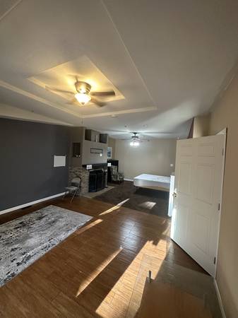 $1,300 / 400ft2 - studio  sized bedroom for rent near stone brewery.  400 sq ft (West Escondido)63657157666433121