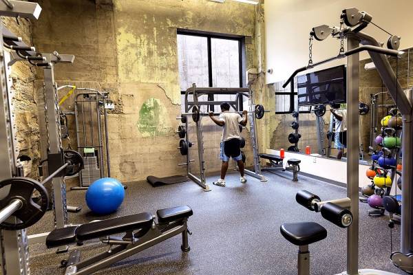 $1,616 / 2br - 1044ft2 - Fantastic neighborhood! Great 2 bed, 2 bath, 1044 Sq Ft! (St. Paul)63373543188865122