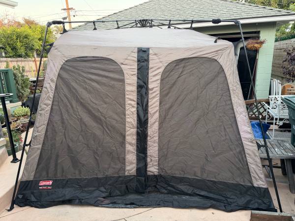Used Huge Coleman 8 Person Instant Tent 14' x 10' - sporting goods