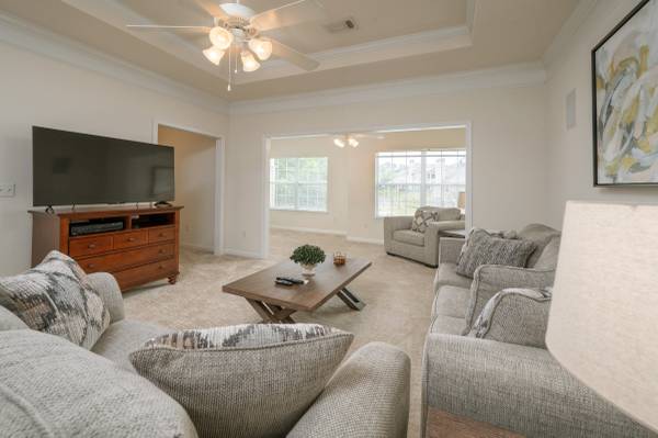 $1,320 / 1 hab - 1075 pies² - Amplio apartamento de 1 habitación | 1.075 pies² | Complejo cerrado | $1,320 (Columbus)63663836299779120