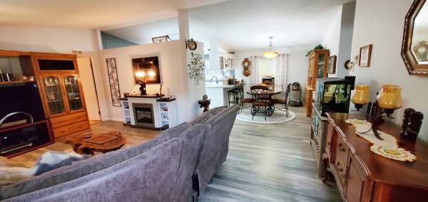 $250,000 / 3br - 1620ft2 - Beautiful 3 Bed, 2 Bath, 1620 SF Fleetwood in Park (Oregon City)63820882293251122