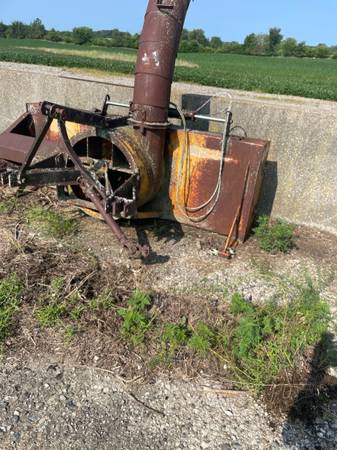 Arps 7 ft. snowblower 1