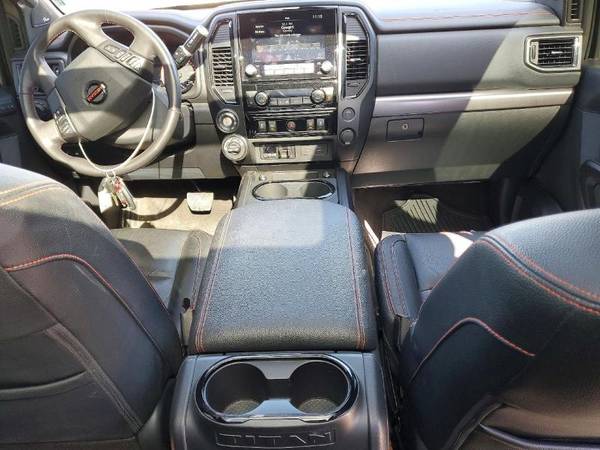 2021 Nissan Titan 4WD Crew - Photo 10