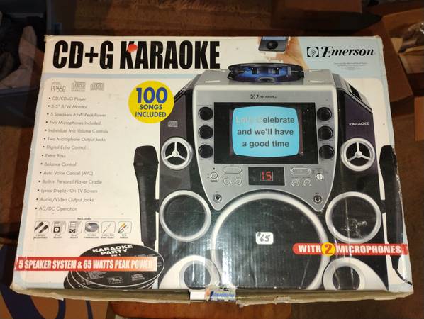 Emerson PP650 Karaoke Machine 1