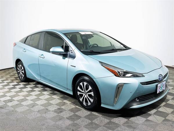 2021 Toyota Prius LE AWD-e EASY FINANCING! 1