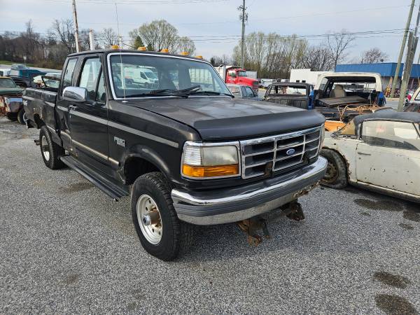 Ford F 250 de 1996 - $1.900 (York)63435771830273121