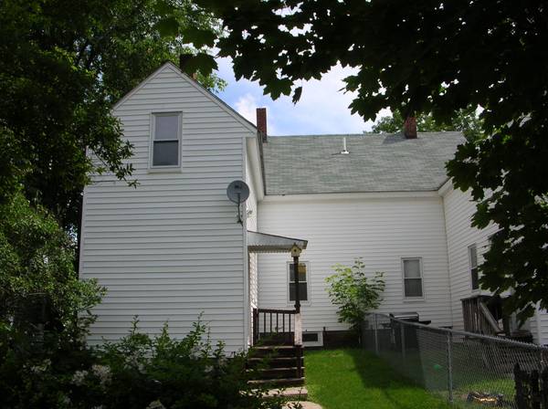 $2,250 / 3br - ROCHESTER - 3 BDRM (Rochester)63931921028867121