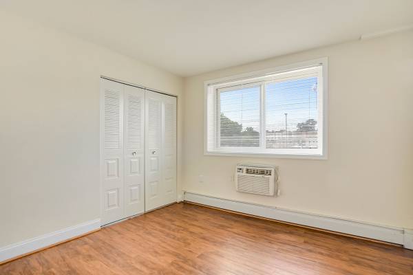 $1,749 / 1br - 550ft2 - Don't wait! One-bedroom apartments available!63822289506563123