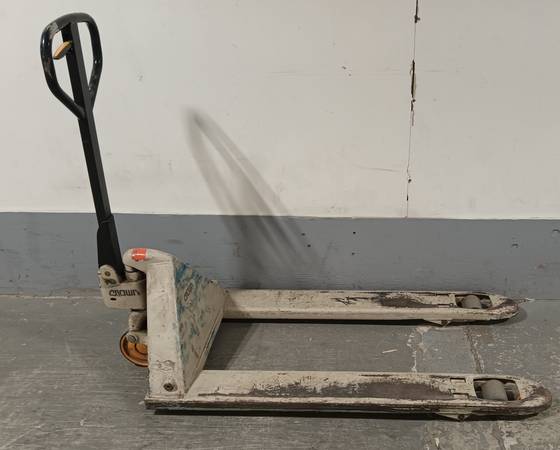 Pallet Jack 1