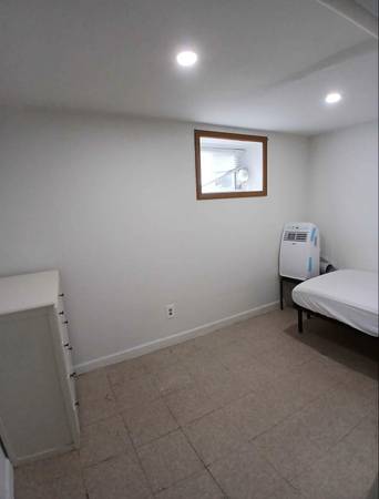 Habitación en alquiler por $850 (Maspeth)64033632943233121